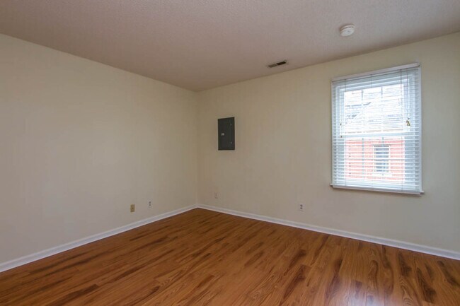 Building Photo - 1210 Stockley Gardens