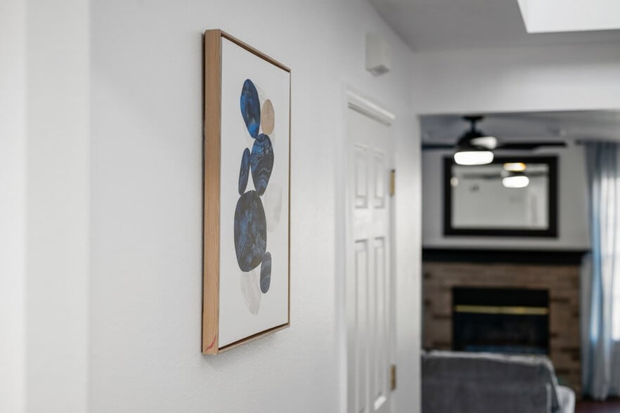 Building Photo - 2386 Meadow Bend Dr