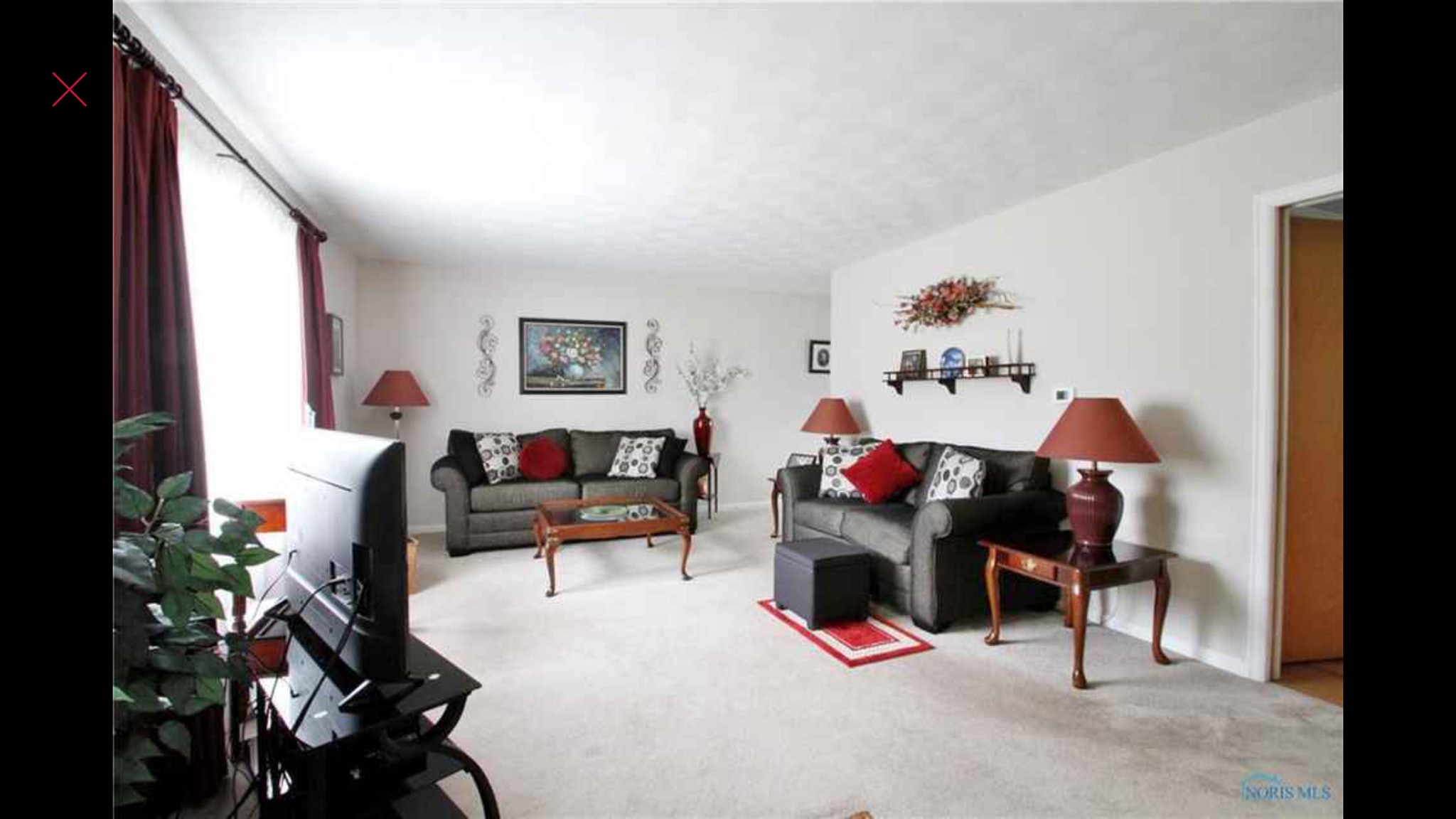 Living room - 5618 Cresthaven Ln
