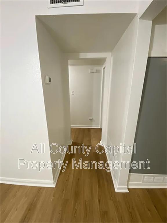 Building Photo - 829 Ken St