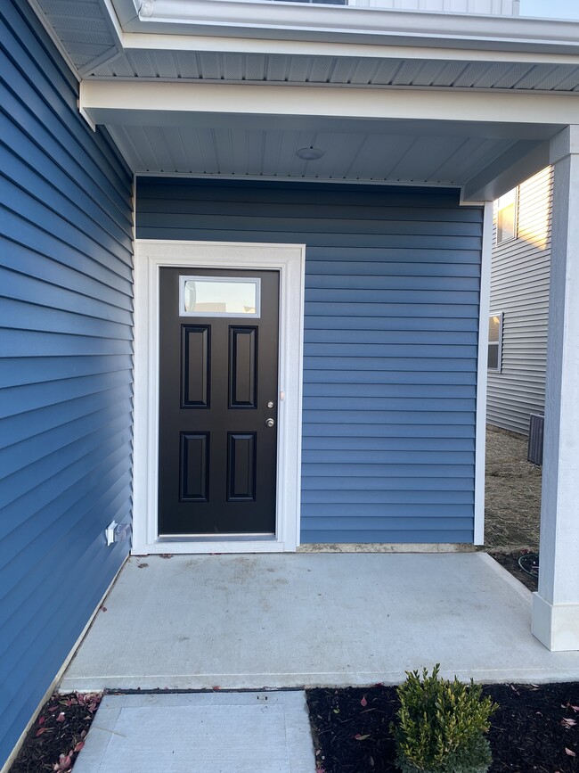 Building Photo - 3872 Riverstone Dr