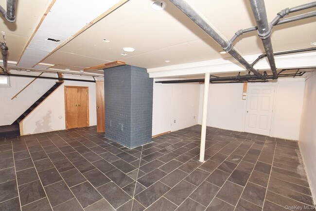 Building Photo - 79 Red Ground Rd