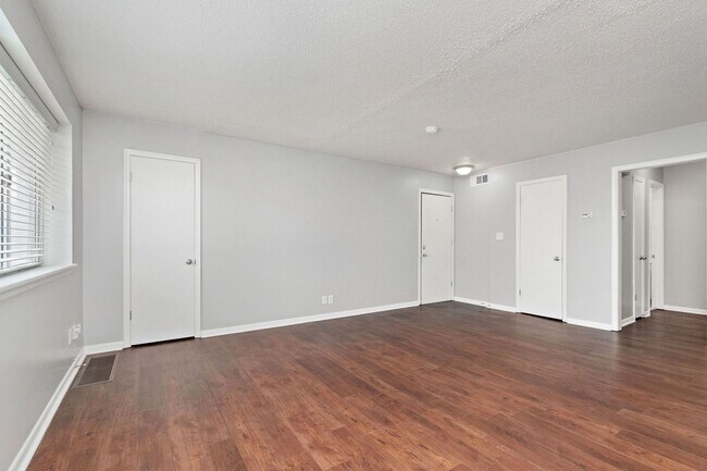 Floorplan - PLAZA SQUARE