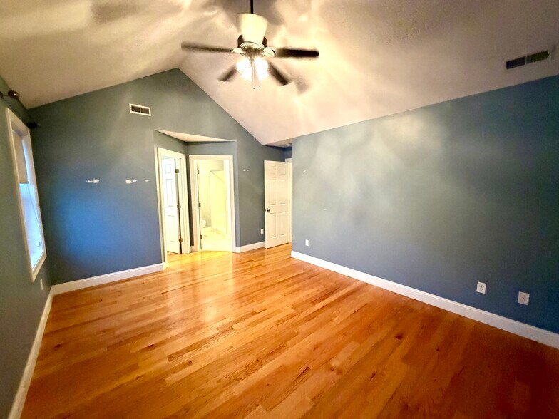 Building Photo - 46B Dominion Rd