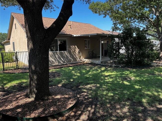 Building Photo - 101 Red Poppy Trail