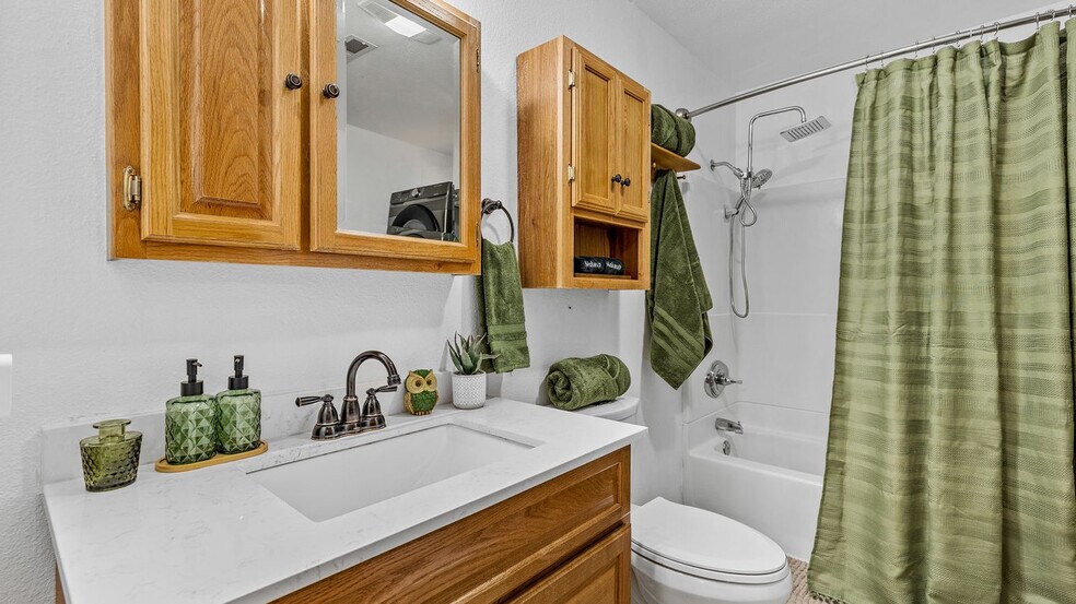 Building Photo - 210 Kiowa