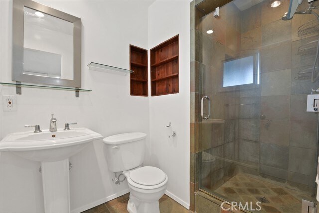 Building Photo - 6149 Dalecrest Ave