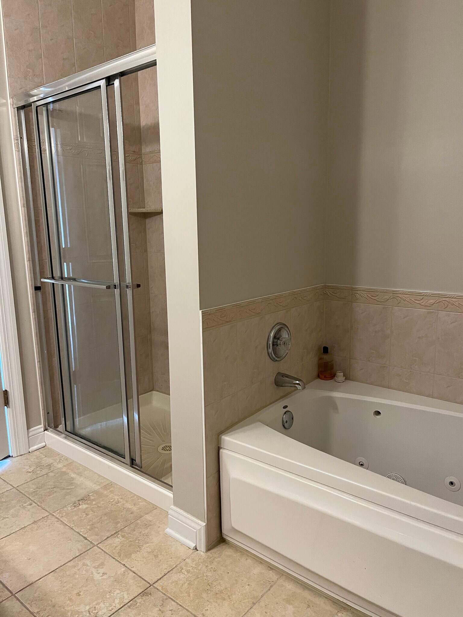 Building Photo - 1531 Queen Ann Ln