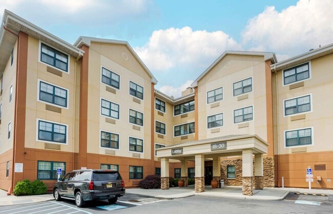 Building Photo - 18-30-30 Whitestone Expy