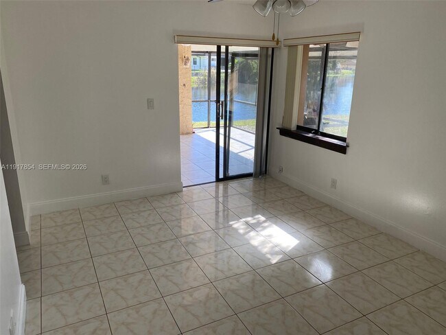 Building Photo - 200 Wimbledon Lakes Dr