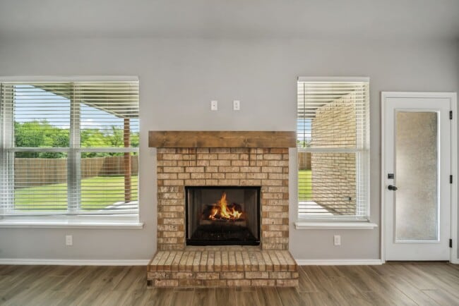 Building Photo - NEIGHBORHOOD POOL, WALKING TRAILS & ONE OF...