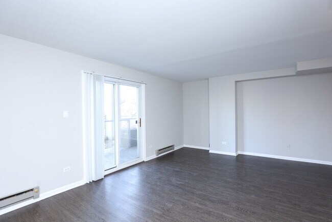 Building Photo - 4334 N Hazel St