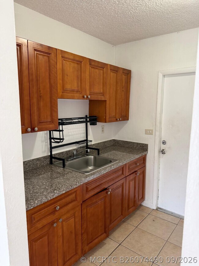 Building Photo - 15721 NW 39th Pl