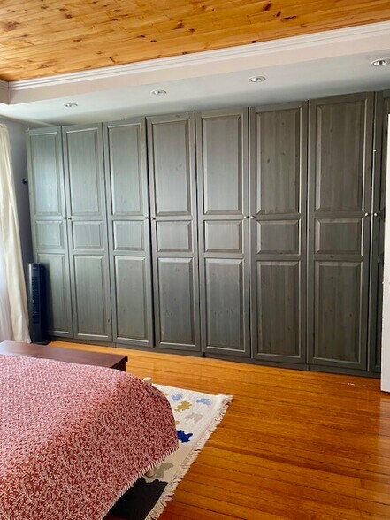 Building Photo - 67 Lawton Ave