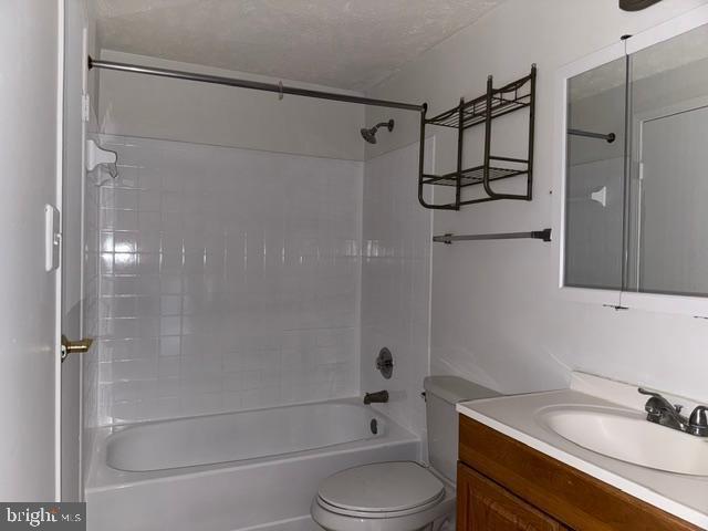 Building Photo - 8604 Hamilton Ct