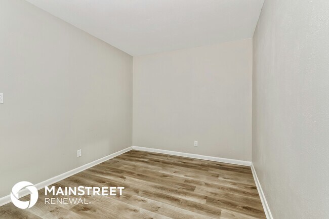 Building Photo - 14020 Darwin Blvd