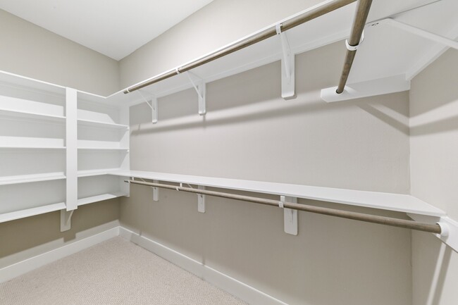 Building Photo - 5214 Pinemont Creek Ln