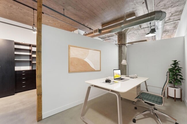 Building Photo - 718 N Washington Ave