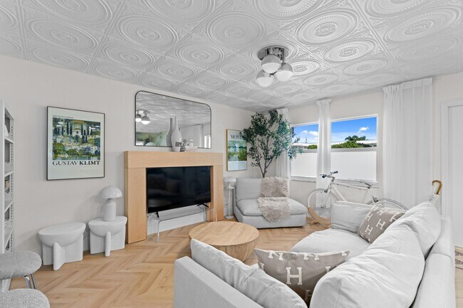 Building Photo - 660 Glouchester St