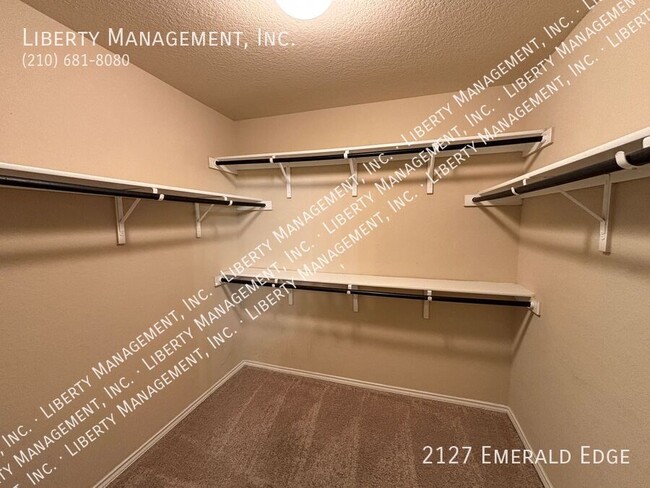 Building Photo - 2127 Emerald Edge