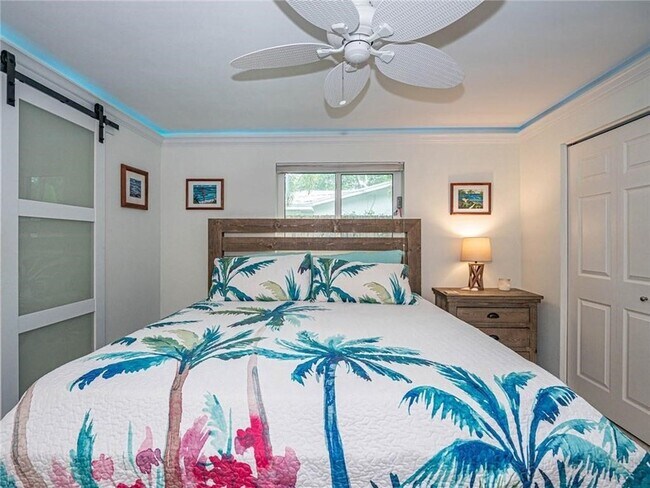 Building Photo - 912 Jasmine Ln