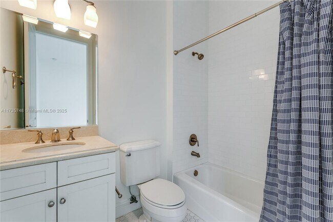 Building Photo - 10155 SW 75th Pl
