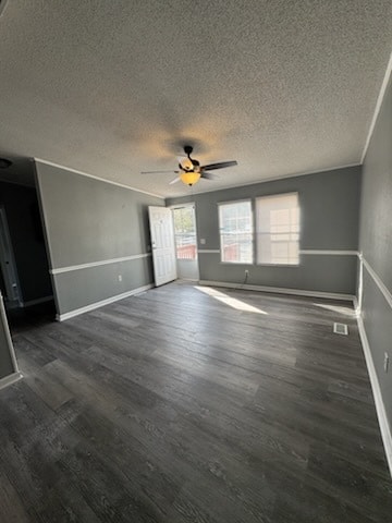 Building Photo - 122 Oak St