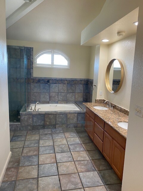 Building Photo - 5460 Azure Ct