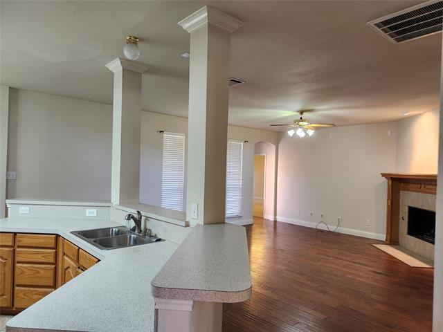 Building Photo - 1329 Kingsley Ct