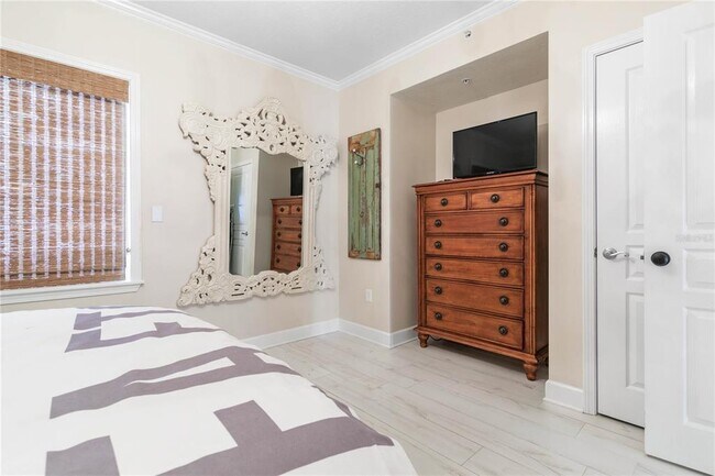 Building Photo - 200 Ocean Crest Dr