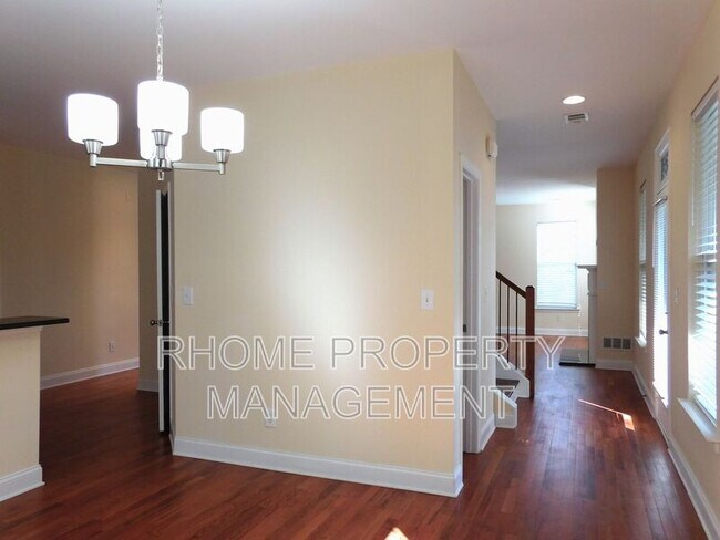 Building Photo - 5905 Brookside Oak Cir