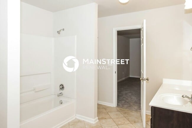 Building Photo - 3 Bedroom Pet-Friendly Home in Meridianville, AL with Main Street Renewal