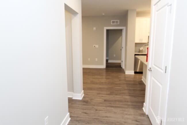 Building Photo - 814 Stiller Ln