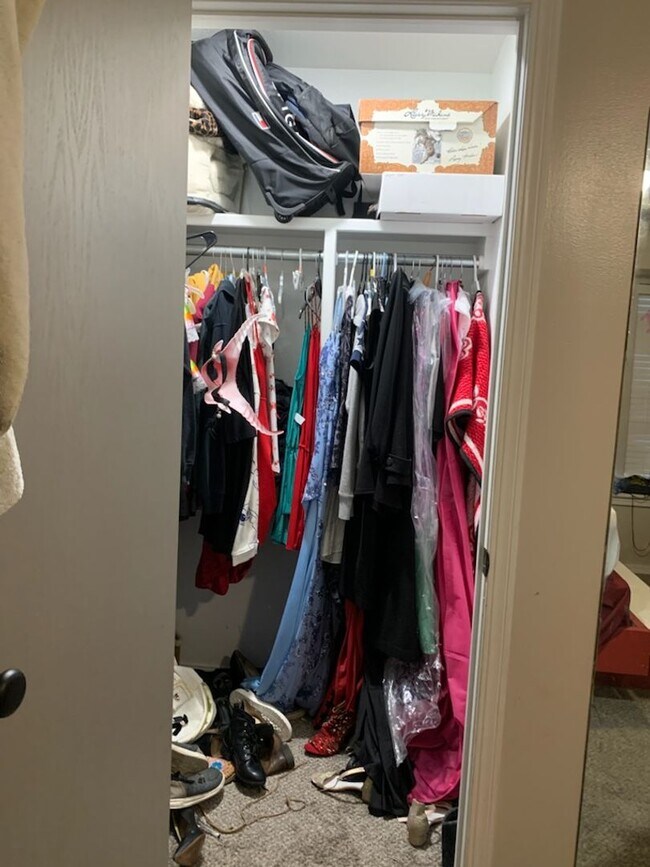 Building Photo - 2816 W 25th St N