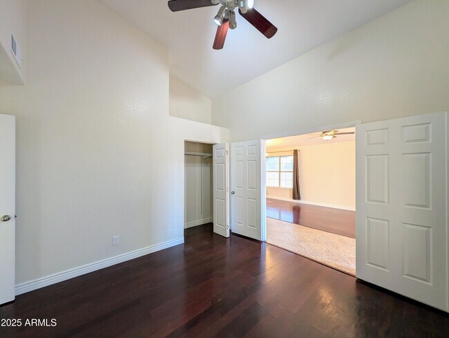Building Photo - 5232 W Tonto Rd
