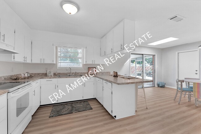 Building Photo - 131 Holmes Blvd NW