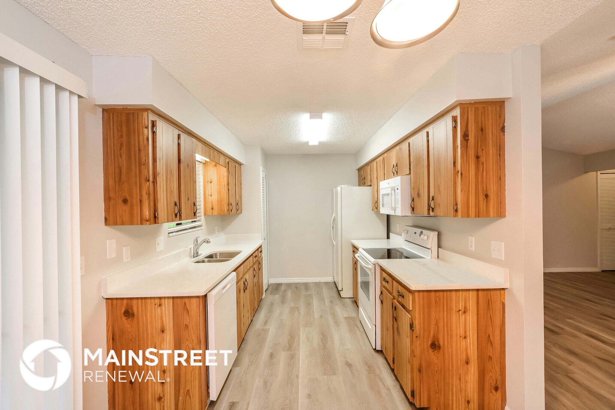 Building Photo - 2394 Belen Dr