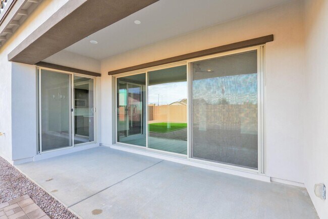 Building Photo - 3130 E Flintlock Dr