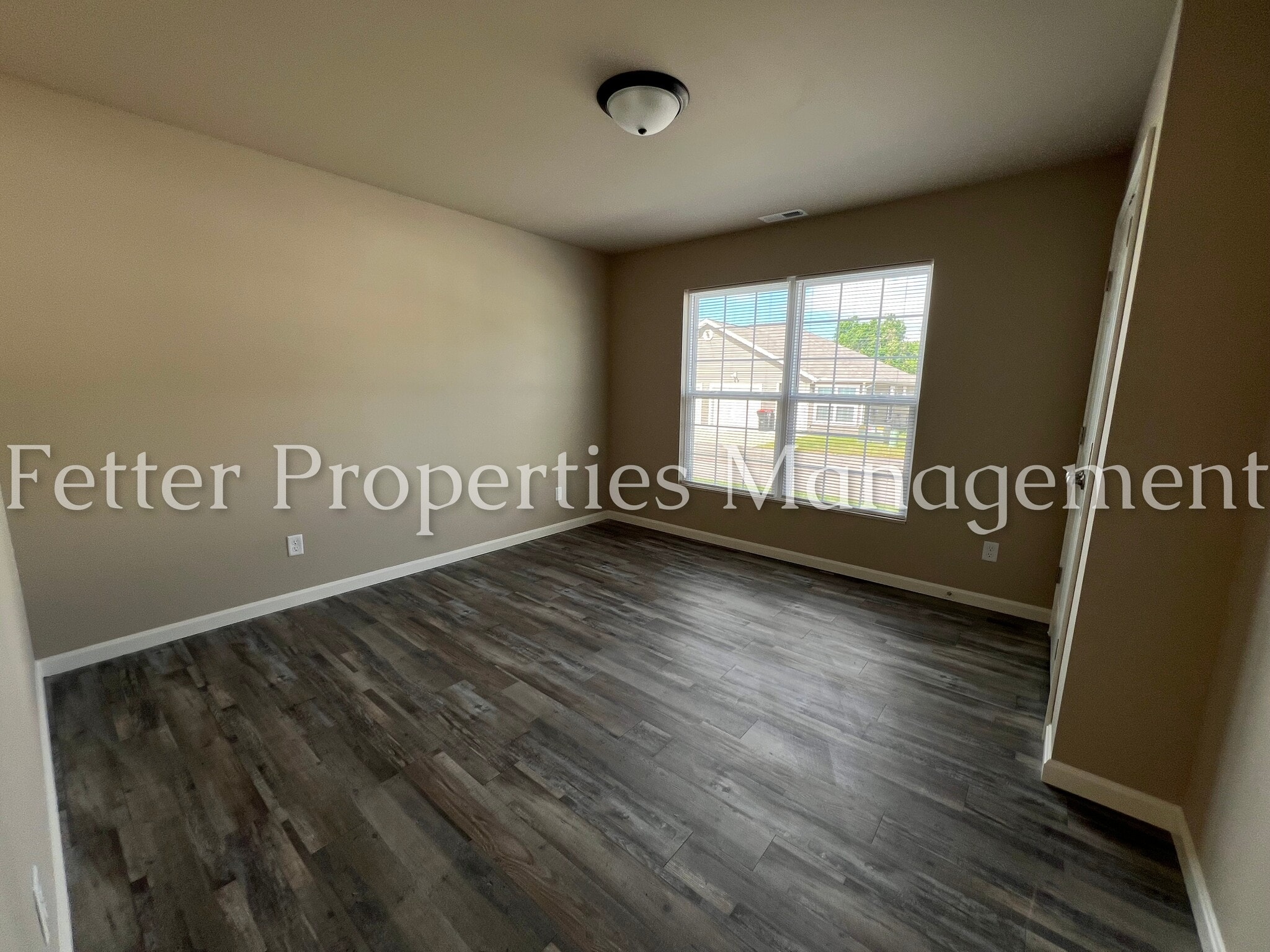 Building Photo - 5230 Canyon Cir