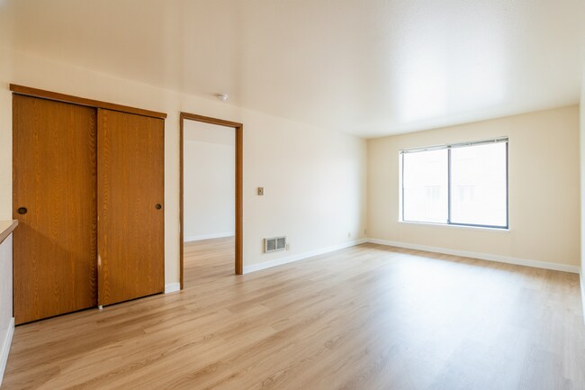 Interior Photo - Park Royal Apartments