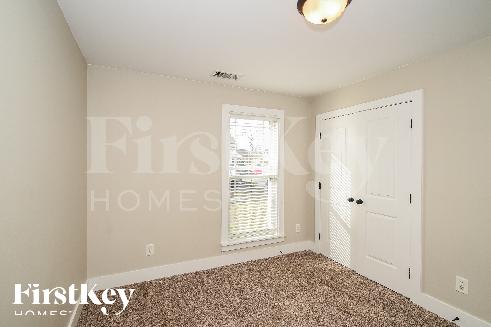 Building Photo - 283 Stonecreek Pl