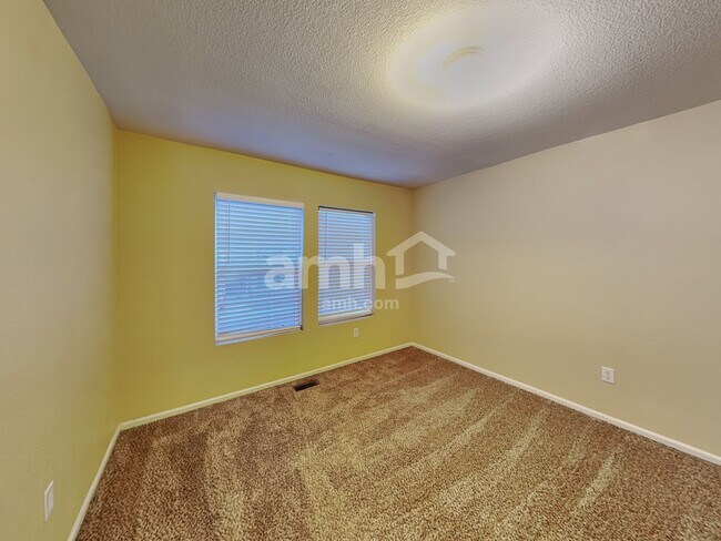 Building Photo - 2089 Quartz St