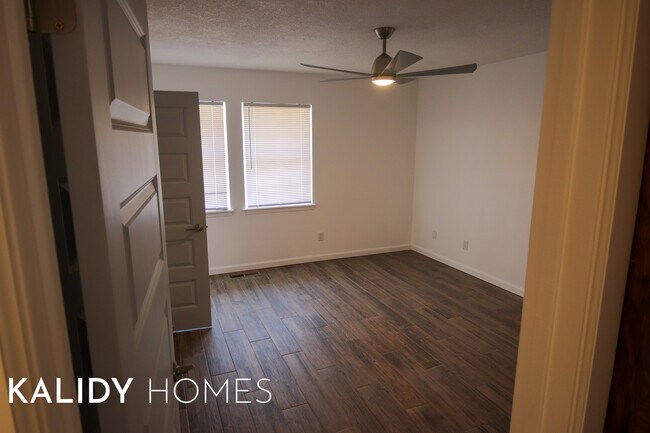 Building Photo - 1891 Lytal Ln