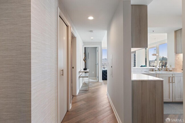 Building Photo - 401 Harrison St