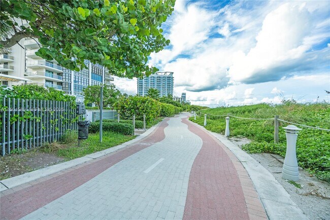 Building Photo - 6365 Collins Ave