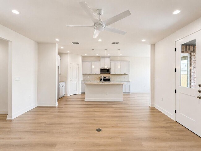Building Photo - FRENSHIP ISD-FANTASTIC NEW BUILD FOR LEASE-4BED/2BATH/2GA