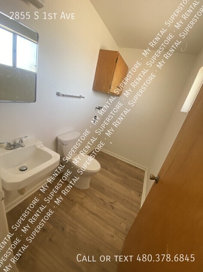 Building Photo - 2855 S 1st Ave