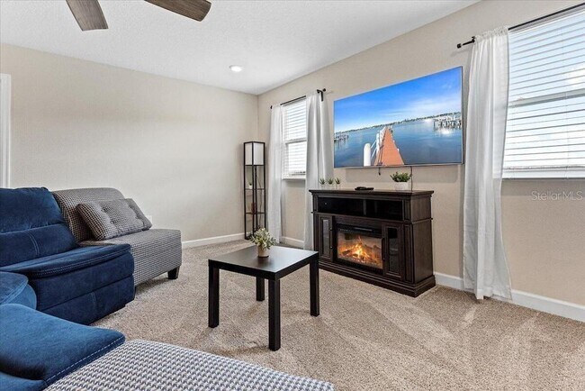 Building Photo - 2883 Stanza Ct