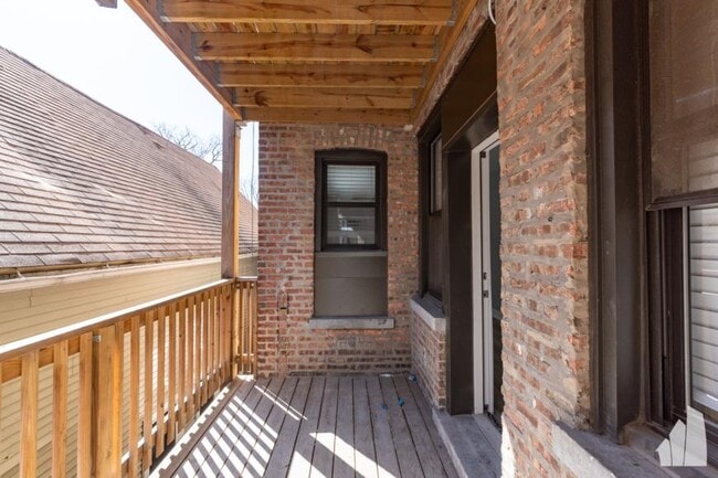 Building Photo - 1 bedroom in Chicago IL 60613