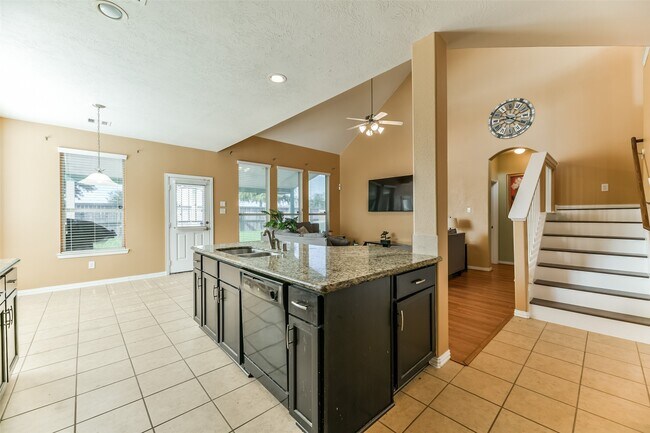 Building Photo - 2889 Flower Creek Ln